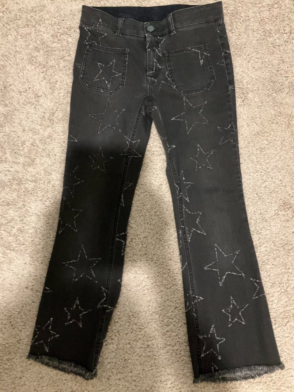 stella mccartney frayed embroidered stars crop flared jeans. size: 25. black.